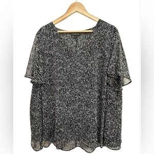 Lane Bryant Short Sleeve Lightweight Black White Sheer Dotted V Neck‎ Top Sz 24